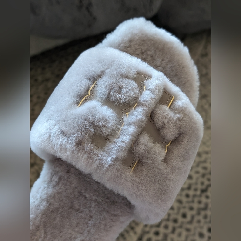 NEW TORY BURCH Gray Heron/Gold  Shearling Slide Slipper
